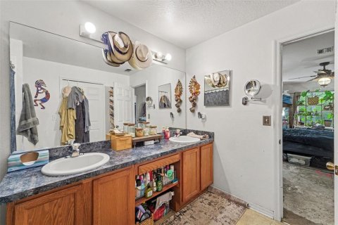 House in Citrus Springs, Florida 3 bedrooms, 173.17 sq.m. № 2226346 - photo 9
