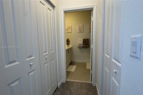 Townhouse in Homestead, Florida 4 bedrooms, 167.87 sq.m. № 1838652 - photo 6