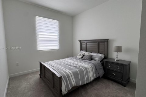 Townhouse in Homestead, Florida 4 bedrooms, 167.87 sq.m. № 1838652 - photo 9