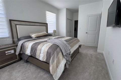 Townhouse in Homestead, Florida 4 bedrooms, 167.87 sq.m. № 1838652 - photo 5