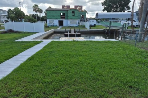 House in Hudson, Florida 2 bedrooms, 72.84 sq.m. № 2210973 - photo 3