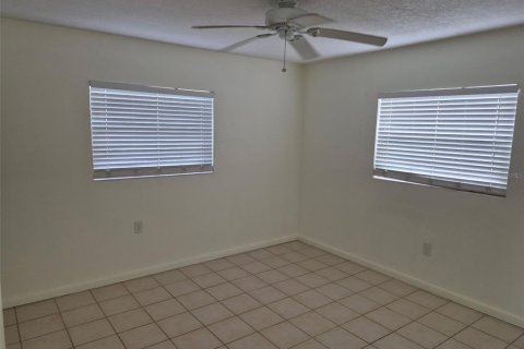 House in Hudson, Florida 2 bedrooms, 72.84 sq.m. № 2210973 - photo 8