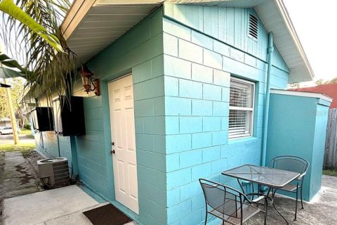 House in Orlando, Florida 3 bedrooms, 137.87 sq.m. № 2314117 - photo 19