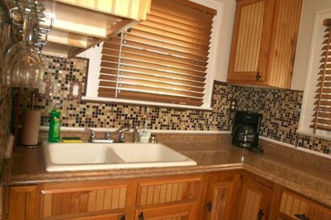 House in Orlando, Florida 3 bedrooms, 137.87 sq.m. № 2314117 - photo 16