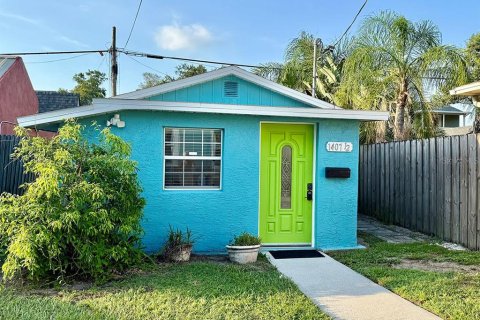 House in Orlando, Florida 3 bedrooms, 137.87 sq.m. № 2314117 - photo 18