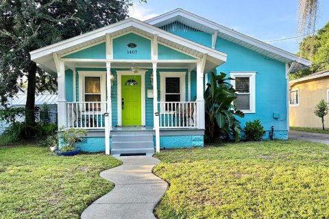 House in Orlando, Florida 3 bedrooms, 137.87 sq.m. № 2314117