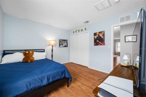 Casa en venta en Odessa, Florida, 4 dormitorios, 181.16 m2 № 2225844 - foto 24