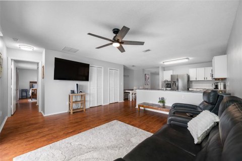 Casa en venta en Odessa, Florida, 4 dormitorios, 181.16 m2 № 2225844 - foto 16