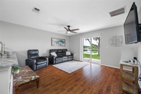 Casa en venta en Odessa, Florida, 4 dormitorios, 181.16 m2 № 2225844 - foto 14