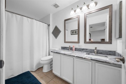 Casa en venta en Odessa, Florida, 4 dormitorios, 181.16 m2 № 2225844 - foto 21