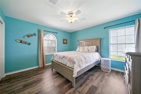 House in Crystal River, Florida 4 bedrooms, 408.21 sq.m. № 1919149 - photo 27