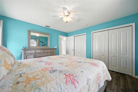 House in Crystal River, Florida 4 bedrooms, 408.21 sq.m. № 1919149 - photo 28