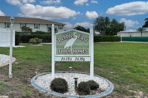 Touwnhouse à vendre à Punta Gorda, Floride: 2 chambres, 102.75 m2 № 2116965 - photo 3