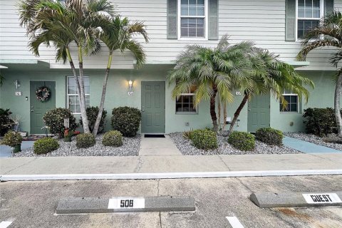 Townhouse in Punta Gorda, Florida 2 bedrooms, 102.75 sq.m. № 2116965
