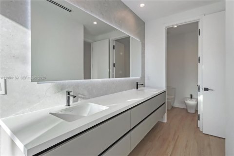 Купить таунхаус в Майами, Флорида 7 комнат, 246.66м2, № 2047473 - фото 9