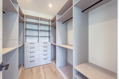 Купить таунхаус в Майами, Флорида 7 комнат, 246.66м2, № 2047473 - фото 8