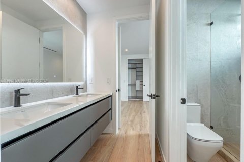 Купить таунхаус в Майами, Флорида 7 комнат, 246.66м2, № 2047473 - фото 14