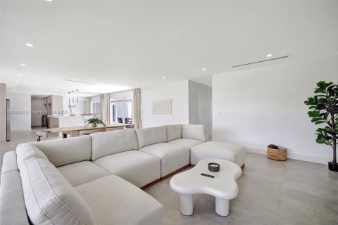 Villa ou maison à vendre à Fort Lauderdale, Floride: 3 chambres, 190.26 m2 № 1964683 - photo 11