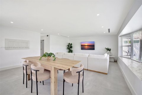 Villa ou maison à vendre à Fort Lauderdale, Floride: 3 chambres, 190.26 m2 № 1964683 - photo 5