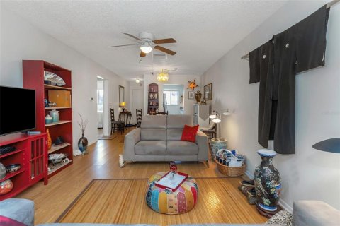 Condominio en venta en Clearwater, Florida, 2 dormitorios, 73.39 m2 № 1837786 - foto 16