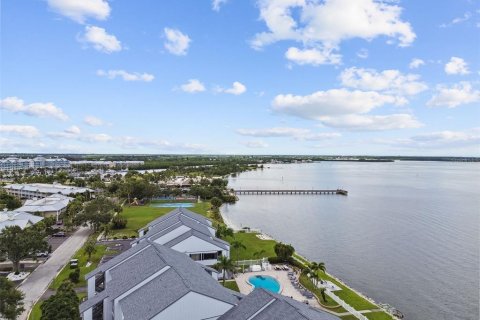 Condo in Ruskin, Florida, 2 bedrooms  № 1879714 - photo 19