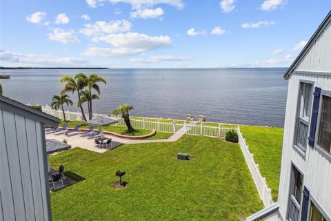 Condo in Ruskin, Florida, 2 bedrooms  № 1879714 - photo 12