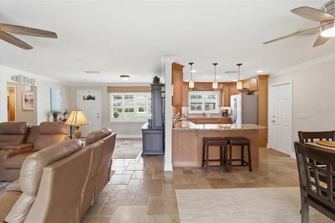House in Crystal River, Florida 2 bedrooms, 127.83 sq.m. № 2208421 - photo 10
