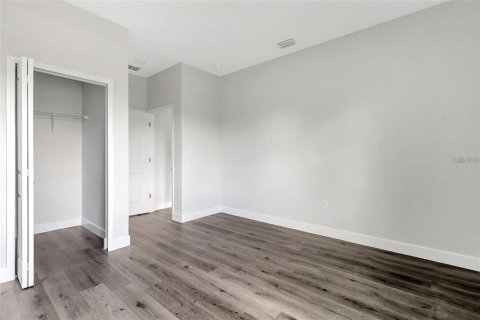 Apartment in Port Charlotte, Florida 3 bedrooms, 128.11 sq.m. № 1723140 - photo 12