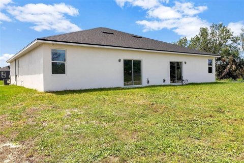 Apartment in Port Charlotte, Florida 3 bedrooms, 128.11 sq.m. № 1723140 - photo 15