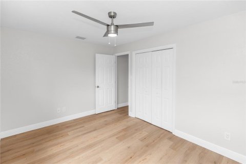 House in Orlando, Florida 3 bedrooms, 143.53 sq.m. № 2237366 - photo 18
