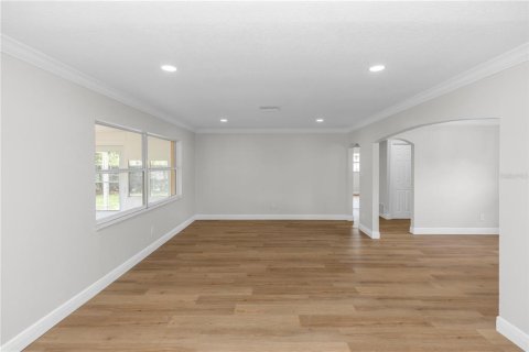 House in Orlando, Florida 3 bedrooms, 143.53 sq.m. № 2237366 - photo 8