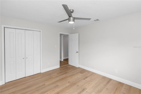 House in Orlando, Florida 3 bedrooms, 143.53 sq.m. № 2237366 - photo 16