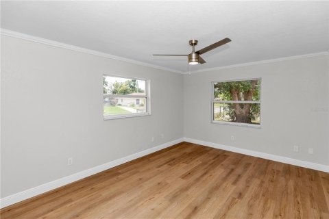 House in Orlando, Florida 3 bedrooms, 143.53 sq.m. № 2237366 - photo 13