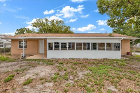 House in Orlando, Florida 3 bedrooms, 143.53 sq.m. № 2237366 - photo 22