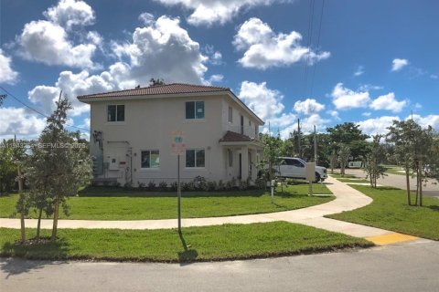 Touwnhouse à louer à Hollywood, Floride: 3 chambres № 1999620 - photo 4