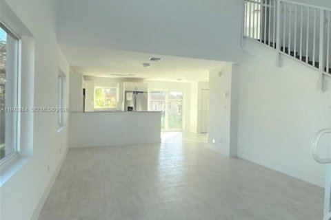 Touwnhouse à louer à Hollywood, Floride: 3 chambres № 1999620 - photo 6