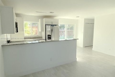 Touwnhouse à louer à Hollywood, Floride: 3 chambres № 1999620 - photo 3