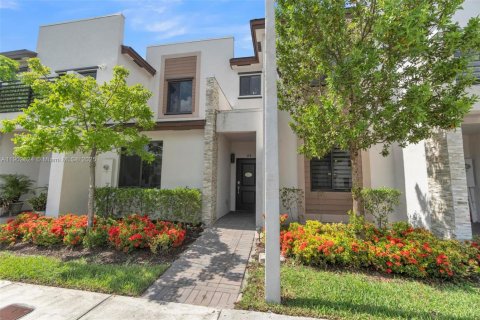Townhouse in Miami, Florida 3 bedrooms, 122.63 sq.m. № 1952991 - photo 7