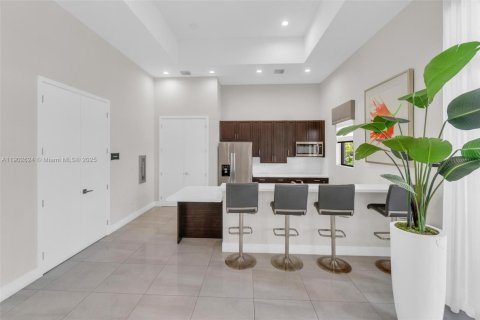 Townhouse in Miami, Florida 3 bedrooms, 122.63 sq.m. № 1952991 - photo 26