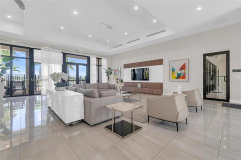 Townhouse in Miami, Florida 3 bedrooms, 122.63 sq.m. № 1952991 - photo 25