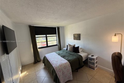 Copropriété à louer à Miami, Floride: 2 chambres, 116.41 m2 № 1963746 - photo 12