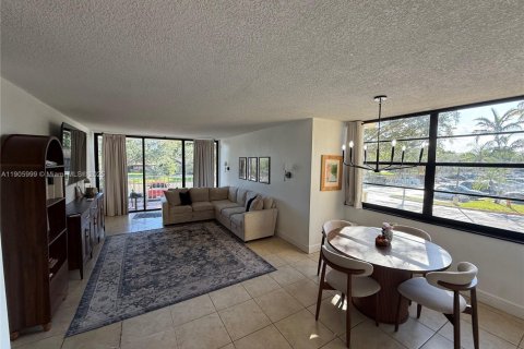 Copropriété à louer à Miami, Floride: 2 chambres, 116.41 m2 № 1963746 - photo 4