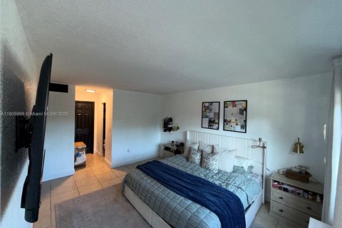 Copropriété à louer à Miami, Floride: 2 chambres, 116.41 m2 № 1963746 - photo 9