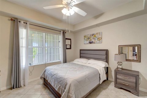 Condo in Venice, Florida, 2 bedrooms  № 1807019 - photo 23