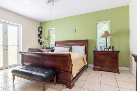 Casa en venta en Palmetto Bay, Florida, 4 dormitorios, 249.44 m2 № 1784215 - foto 28