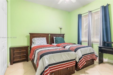Casa en venta en Palmetto Bay, Florida, 4 dormitorios, 249.44 m2 № 1784215 - foto 17