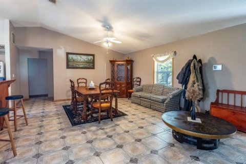 Casa en venta en Bunnell, Florida, 3 dormitorios, 241.55 m2 № 1562030 - foto 9