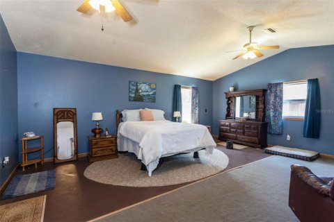 Casa en venta en Bunnell, Florida, 3 dormitorios, 241.55 m2 № 1562030 - foto 11