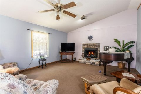 House in Bunnell, Florida 3 bedrooms, 241.55 sq.m. № 1562030 - photo 10