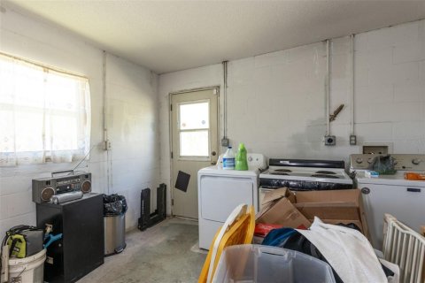 House in Bunnell, Florida 3 bedrooms, 241.55 sq.m. № 1562030 - photo 21